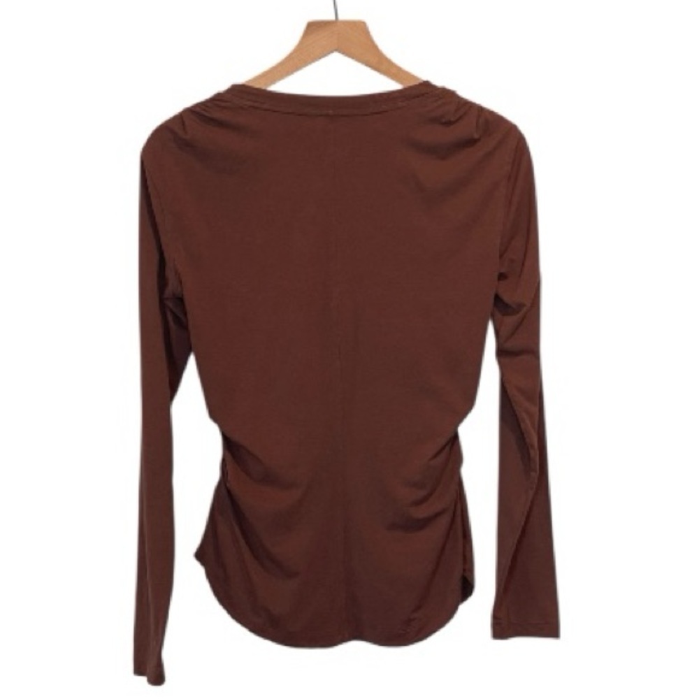 Athleta Outbound Chocolate Brown V-Neck Long Sleeve Ruched Tee, Athleisure, XS - Picture 3 of 16